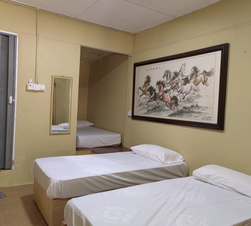 WhatsApp Image 2025-09-28 at 11.39.54 PM (1)